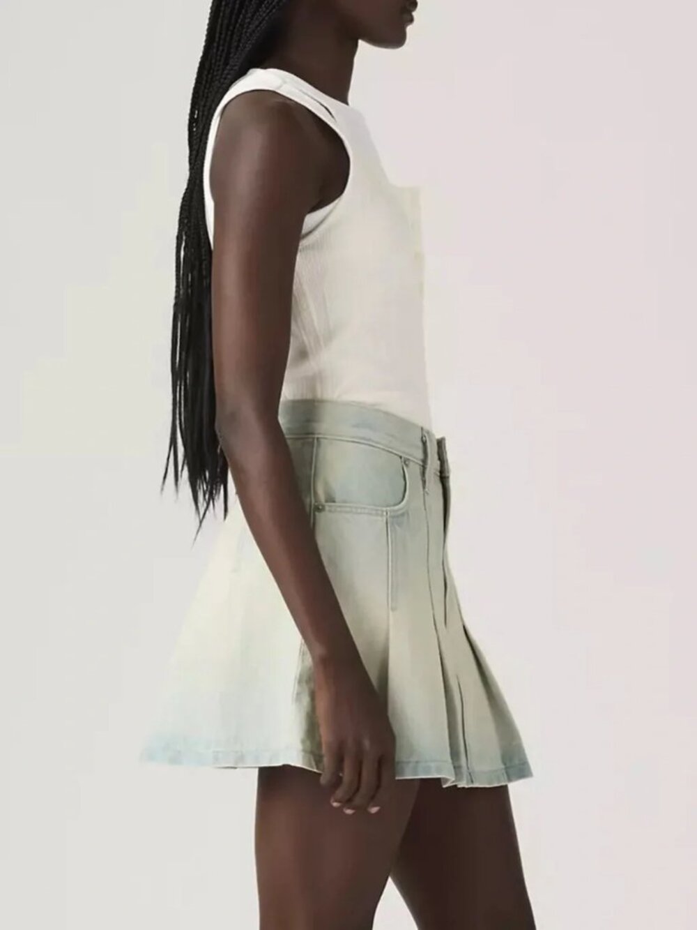 NEW! Levi's Pleated Denim Mini Skirt Size 12-14 (Levi's Size 32) - Picture 3 of 14